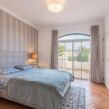 Moradia Geminada Com 2 Quartos קינטה דו לאגו מראה חיצוני תמונה