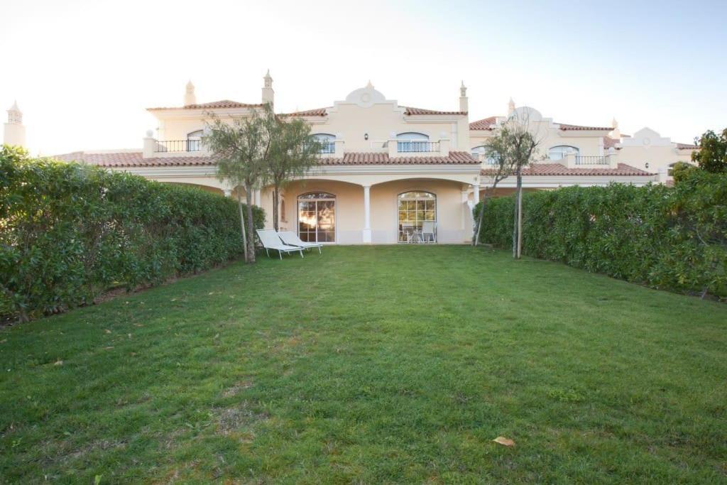 Moradia Geminada Com 2 Quartos קינטה דו לאגו מראה חיצוני תמונה