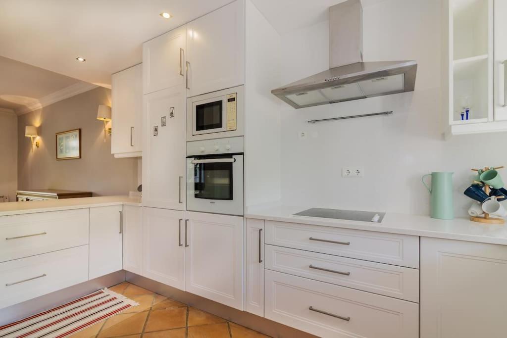 Moradia Geminada Com 2 Quartos קינטה דו לאגו מראה חיצוני תמונה
