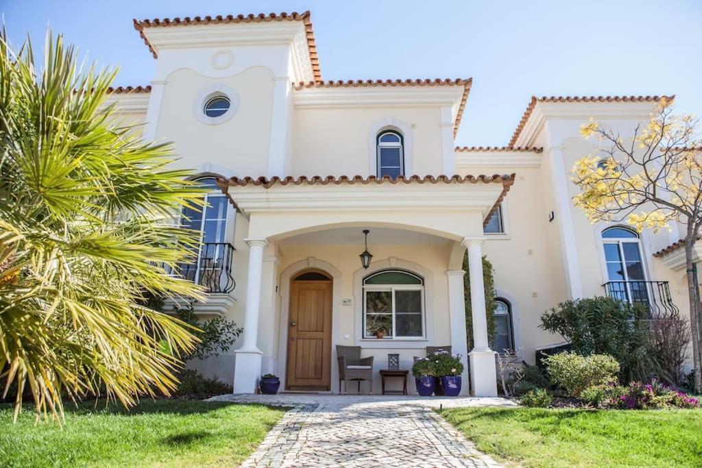 Moradia Geminada Com 2 Quartos קינטה דו לאגו מראה חיצוני תמונה